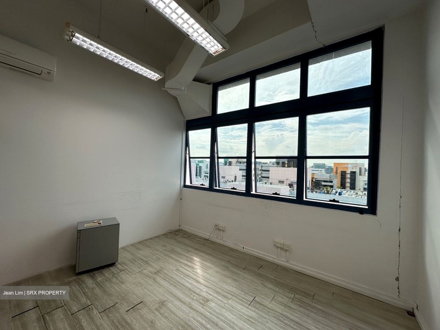 Ubi Techpark (D14), Factory #477464111